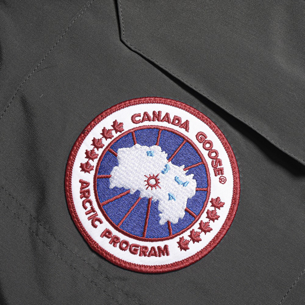 TBkicks  Canada Gocse  Graphite  08  Expedition Parka  4660M