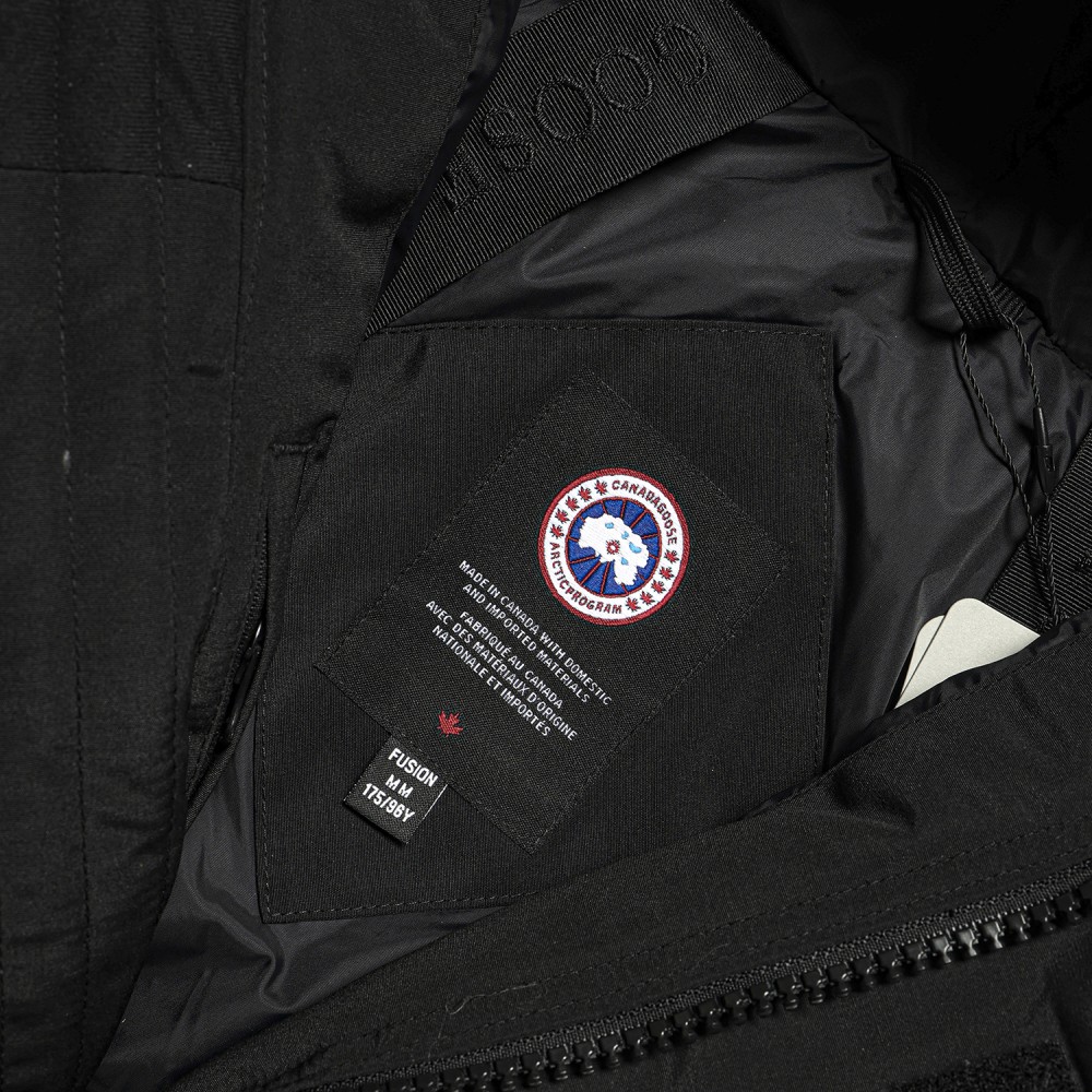 TBkicks  Canada Gocse   Black  08   Expedition Parka 4660M