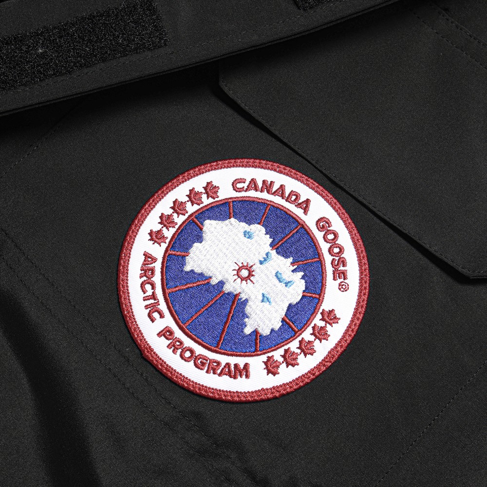 TBkicks  Canada Gocse   Black  08   Expedition Parka 4660M