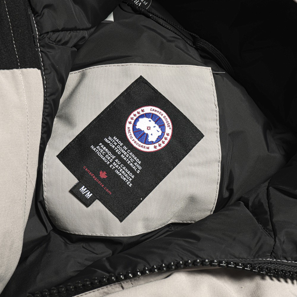 TBkicks Canada Gocse   Beige white    Expedition Parka