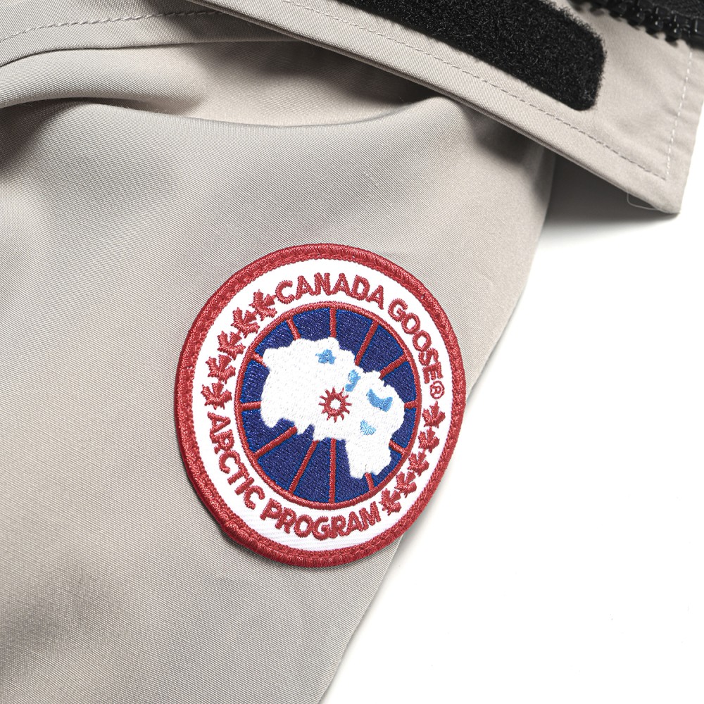 TBkicks Canada Gocse   Beige white    Expedition Parka