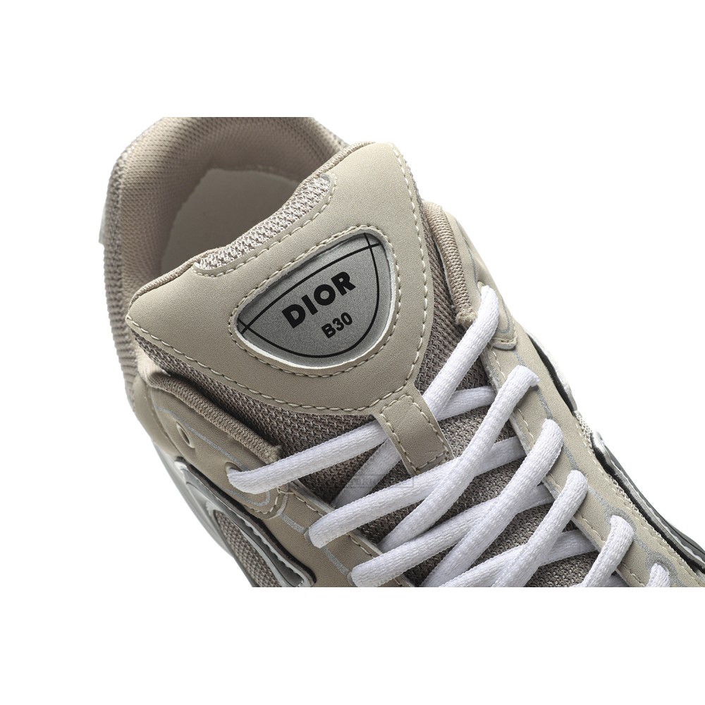 TBkicks D10R B30 Cream