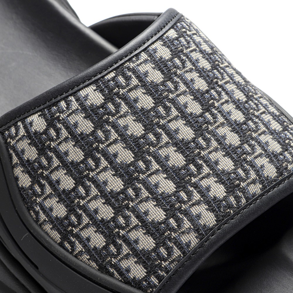 TBkicks D10R H-TOWN Oblique Black Sandal