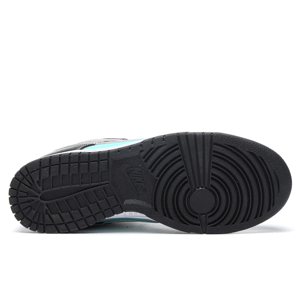 tbkicks nike sb dunk low diamond S*pply co.