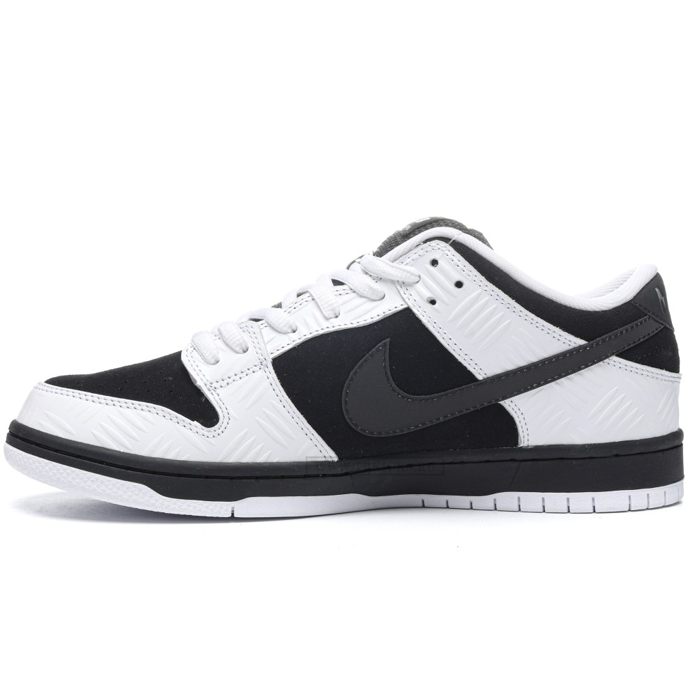 TBkicks Nike SB Dunk Low TIGHTBOOTH