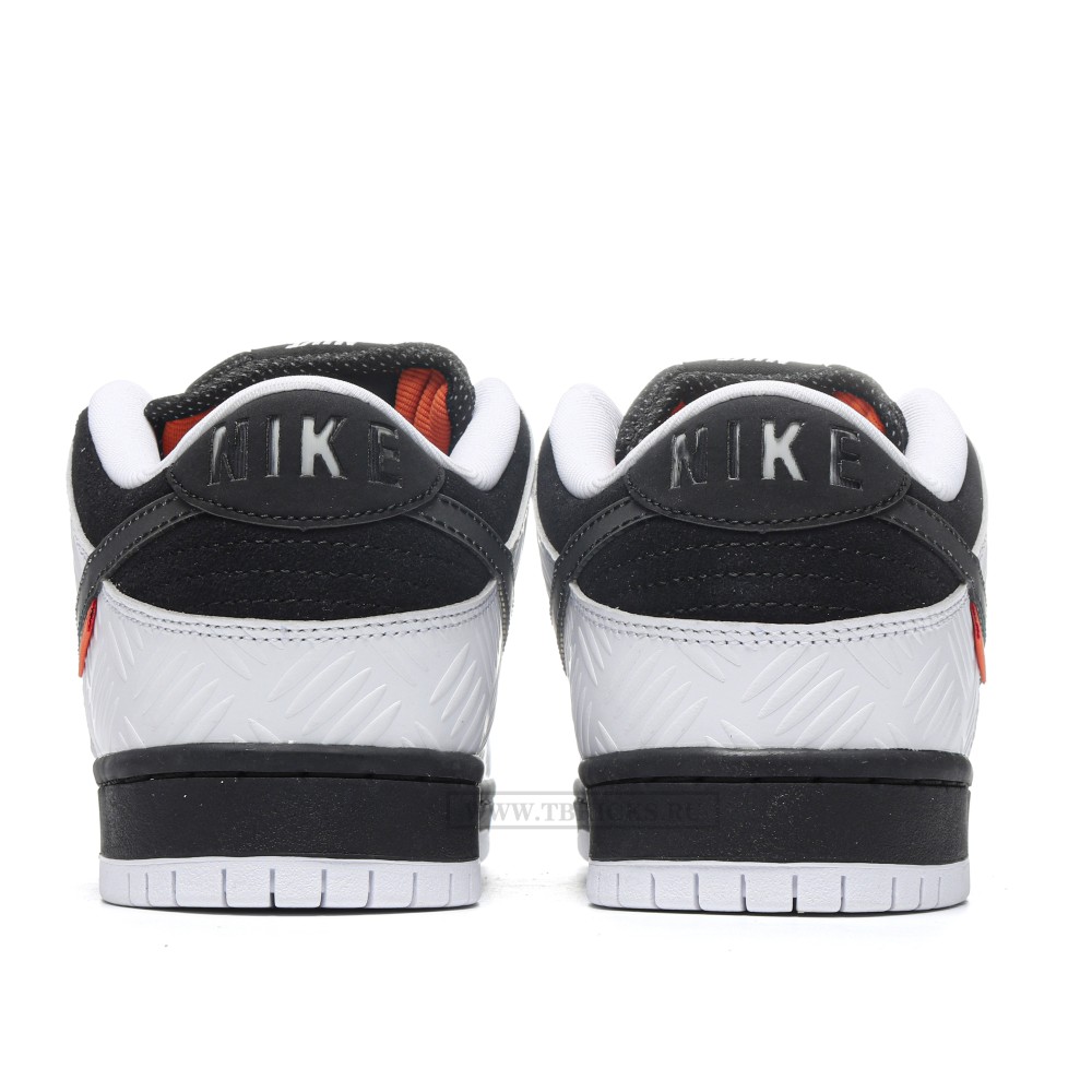 TBkicks Nike SB Dunk Low TIGHTBOOTH