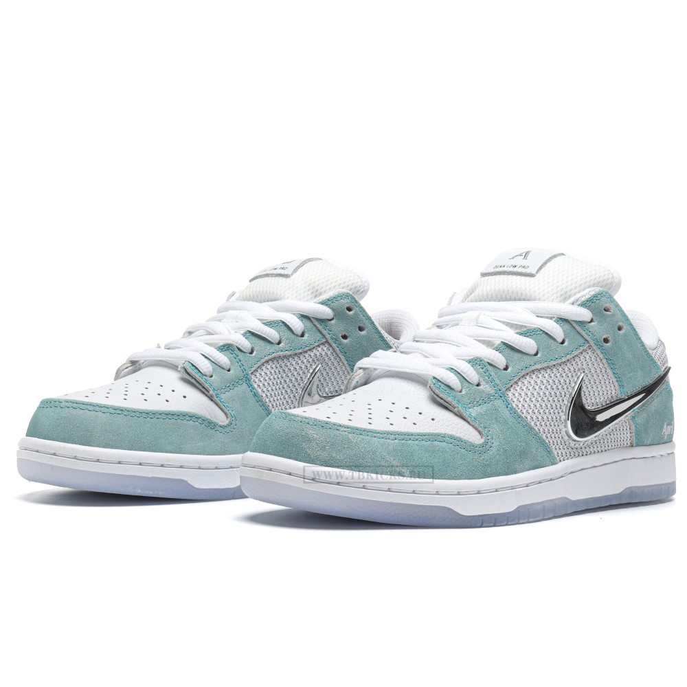 TBkicks Nike SB Dunk Low April Skateboards