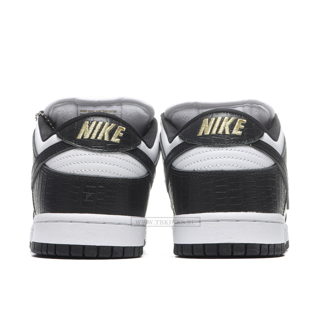 tbkicks nike sb dunk low S*p*e stars black (2021)