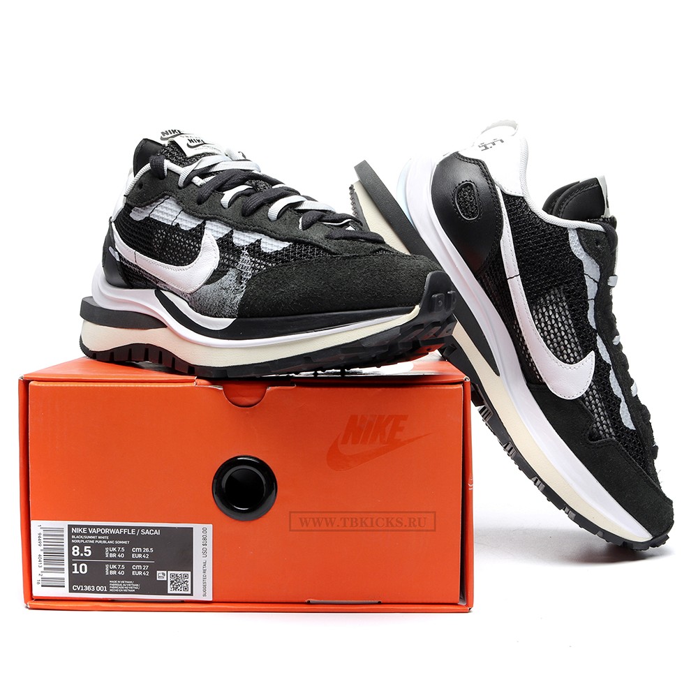 TBkicks Nike Vaporwaffle sacai Black White
