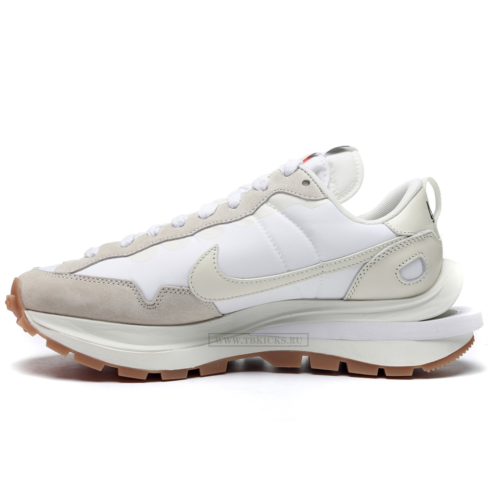 TBkicks Nike Vaporwaffle sacai Sail Gum