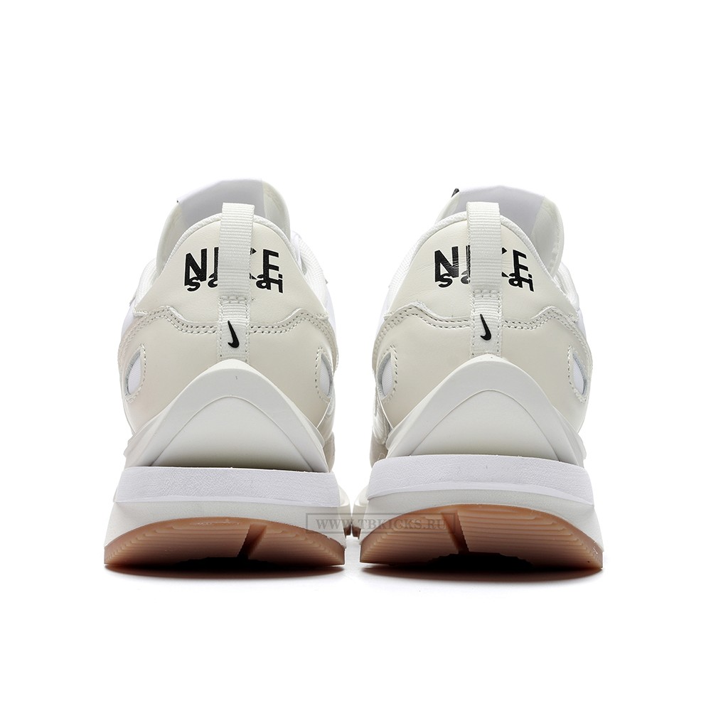 TBkicks Nike Vaporwaffle sacai Sail Gum