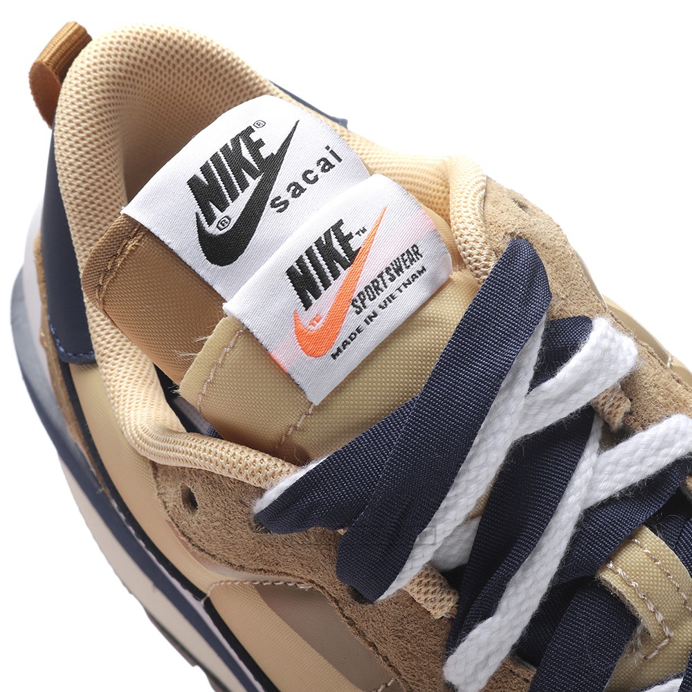 TBkicks Nike Vaporwaffle sacai Sesame Blue Void