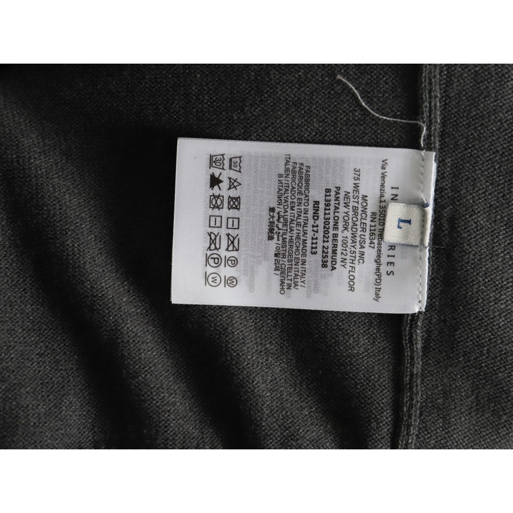 TBKicks M0ncler/mask classic logo on the chest zipper knitted sweater cardigan jacket Grey